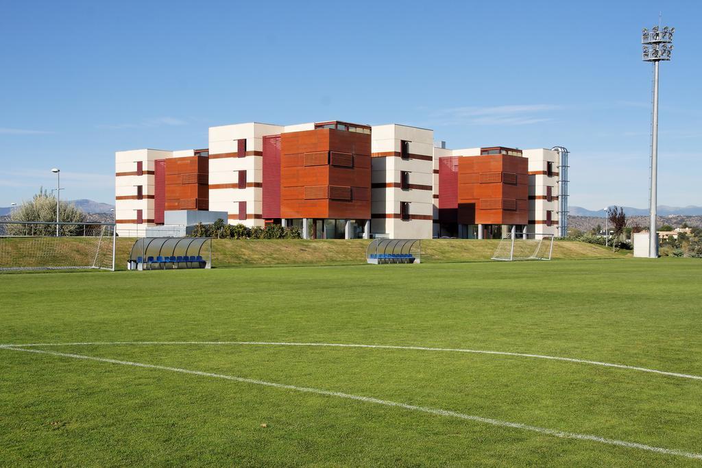 Hotelsefutbol Las Rozas de Madrid Buitenkant foto